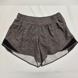 Lululemon hotty hot short 2.5”